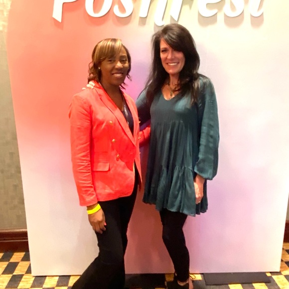 💁🏻♀️HERE’S a little about me and my store (Lugginbug)….. - Picture 2 of 11